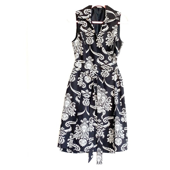 Ann Taylor Dresses & Skirts - Ann Taylor Black & White Wrap Dress Size 8